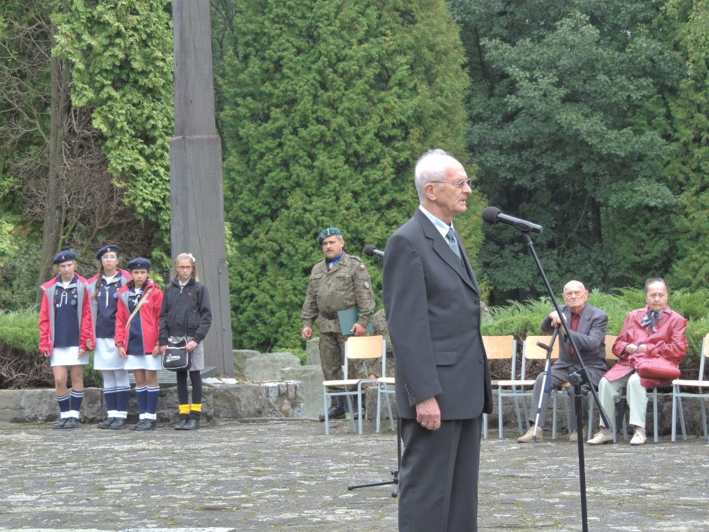 Zostało ich dwudziestu pięciu?
