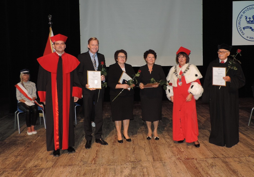 Medalowa inauguracja