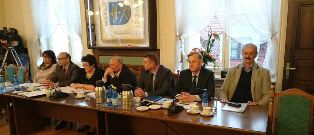 Za, ale przeciw