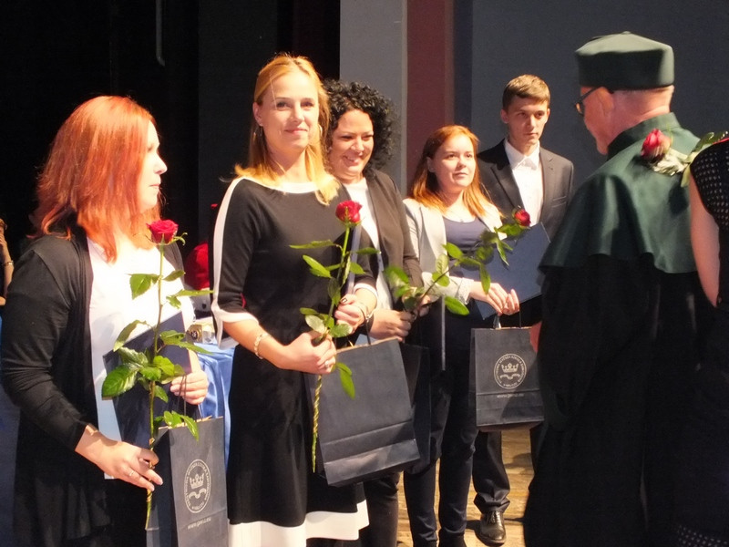 Studenci do ław!