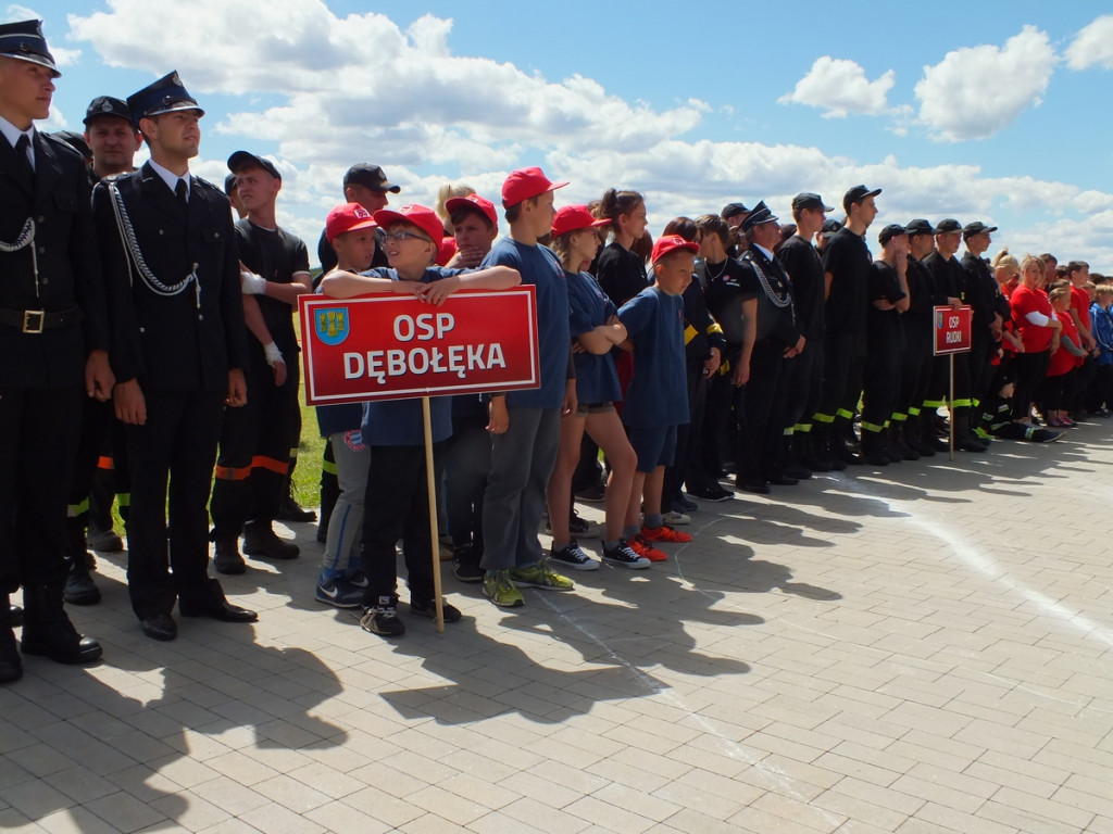 Uroczyście i sportowo