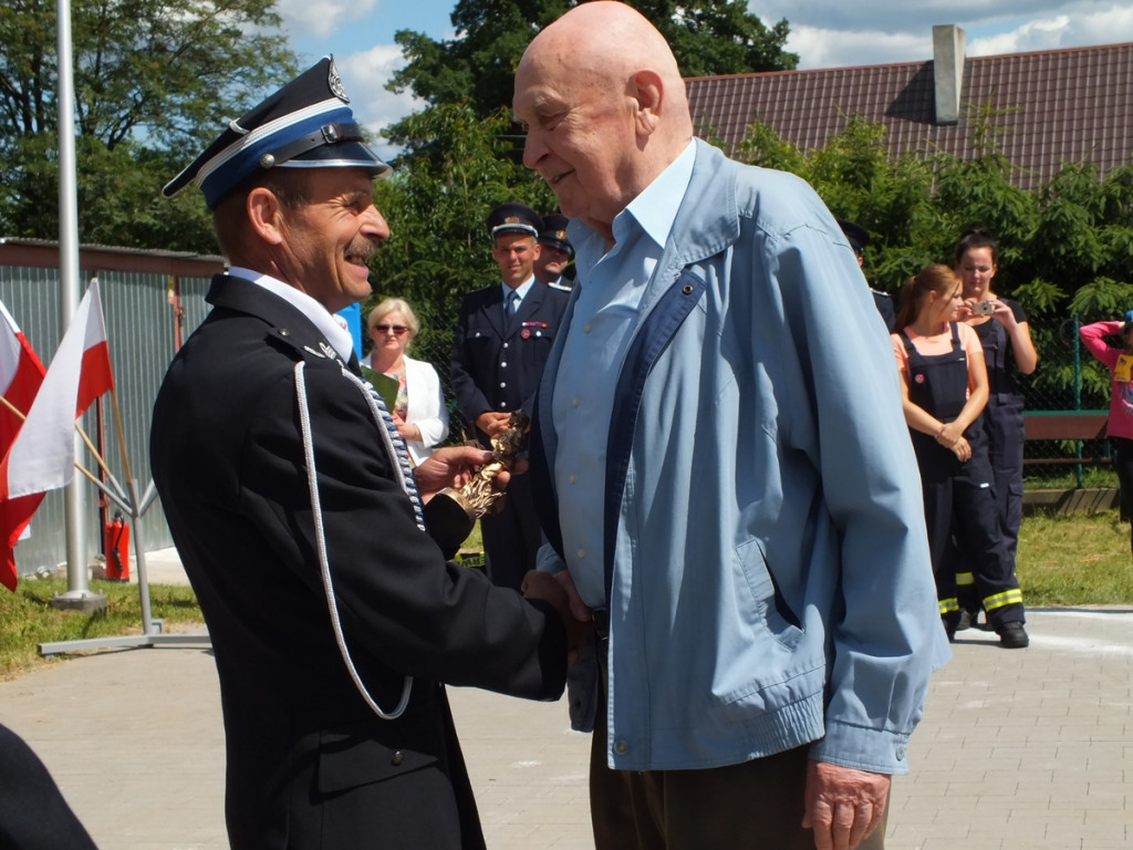 Uroczyście i sportowo