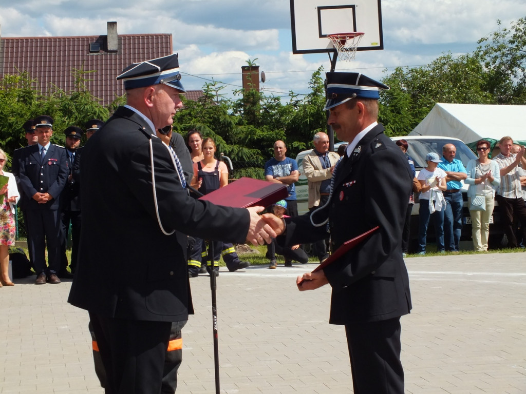 Uroczyście i sportowo