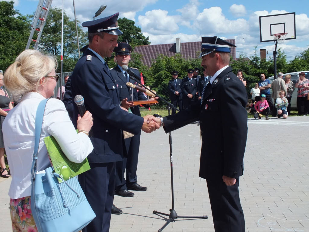 Uroczyście i sportowo