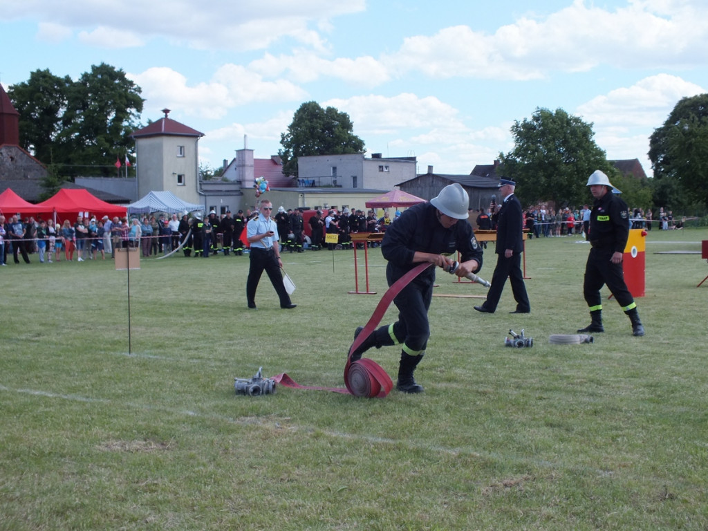 Uroczyście i sportowo