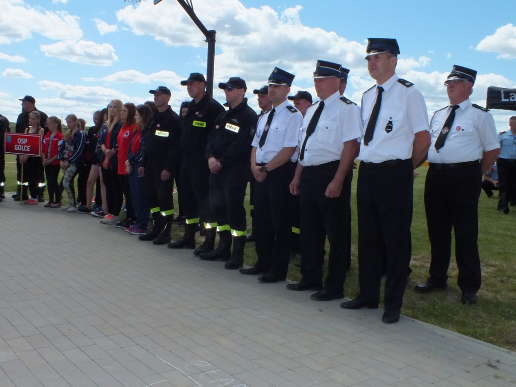 Uroczyście i sportowo