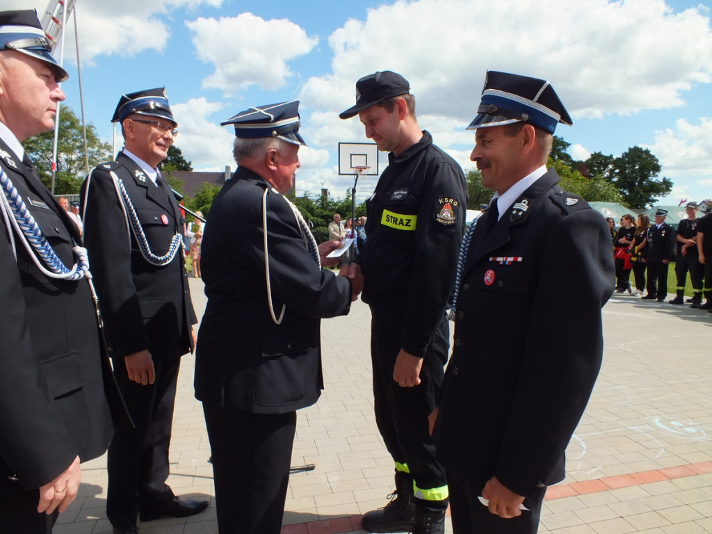 Uroczyście i sportowo