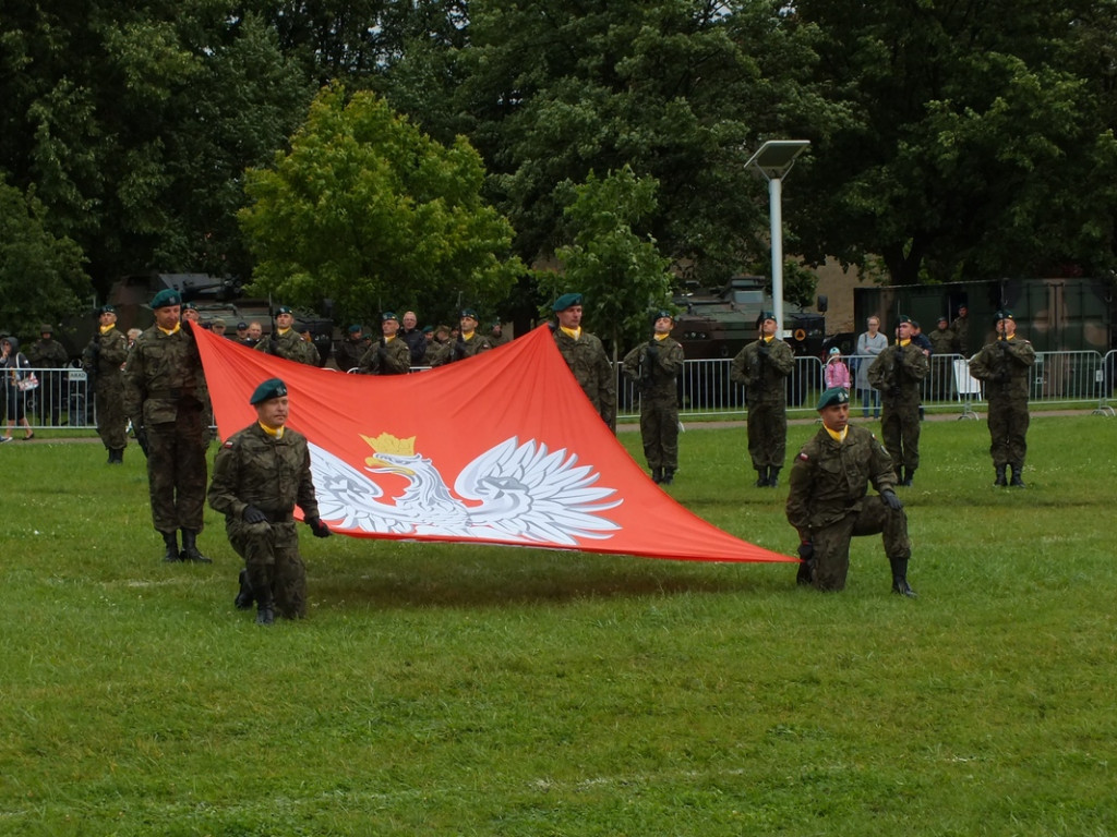 Jubileusz w strugach deszczu