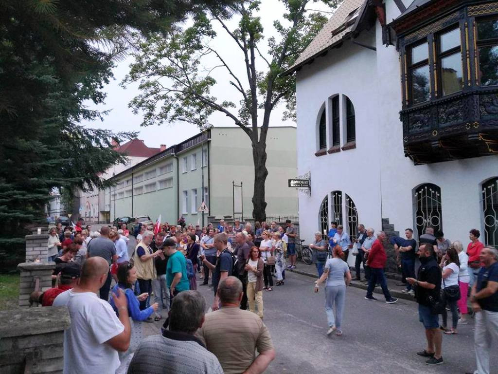 Więcej protestujących