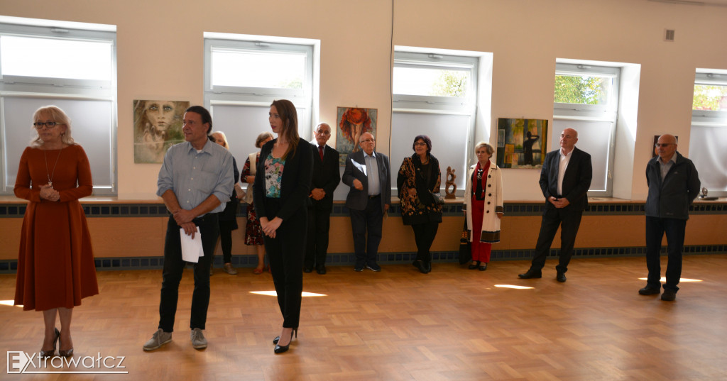 Przegląd prac artystów bez artystów