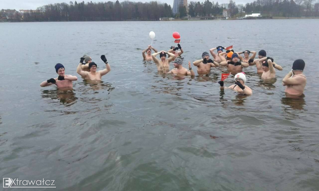 Wałeckie morsy wspierają orkiestrę