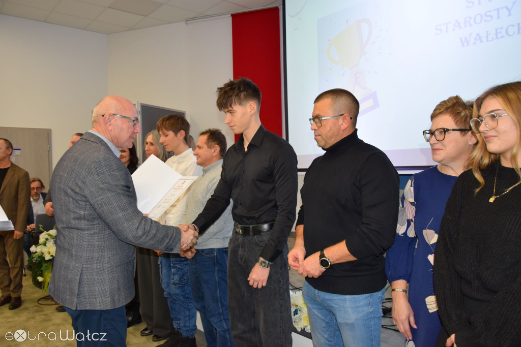 Stypendia powiat wałecki