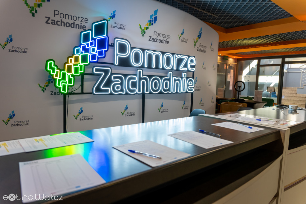 Mistrzowie Pomorza Zachodniego, wałecka szkoła zwycięża