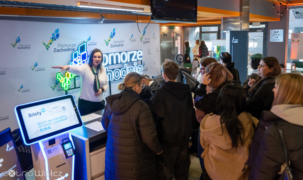 Mistrzowie Pomorza Zachodniego, wałecka szkoła zwycięża