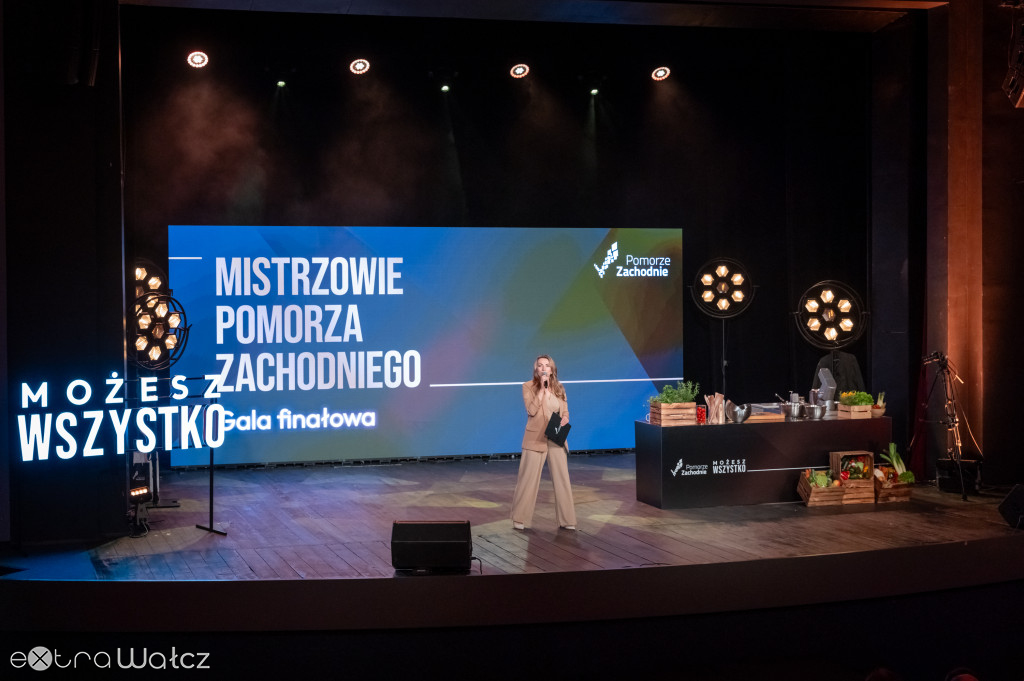 Mistrzowie Pomorza Zachodniego, wałecka szkoła zwycięża