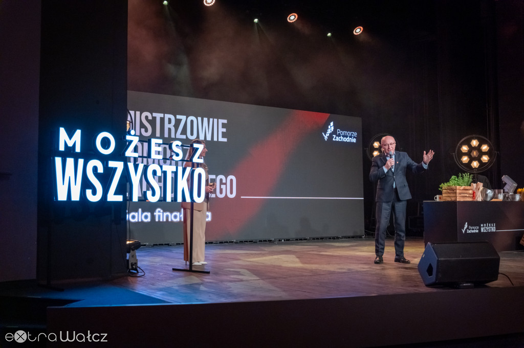 Mistrzowie Pomorza Zachodniego, wałecka szkoła zwycięża