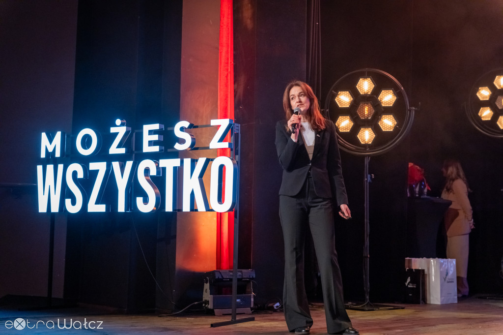 Mistrzowie Pomorza Zachodniego, wałecka szkoła zwycięża