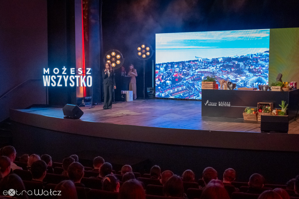 Mistrzowie Pomorza Zachodniego, wałecka szkoła zwycięża