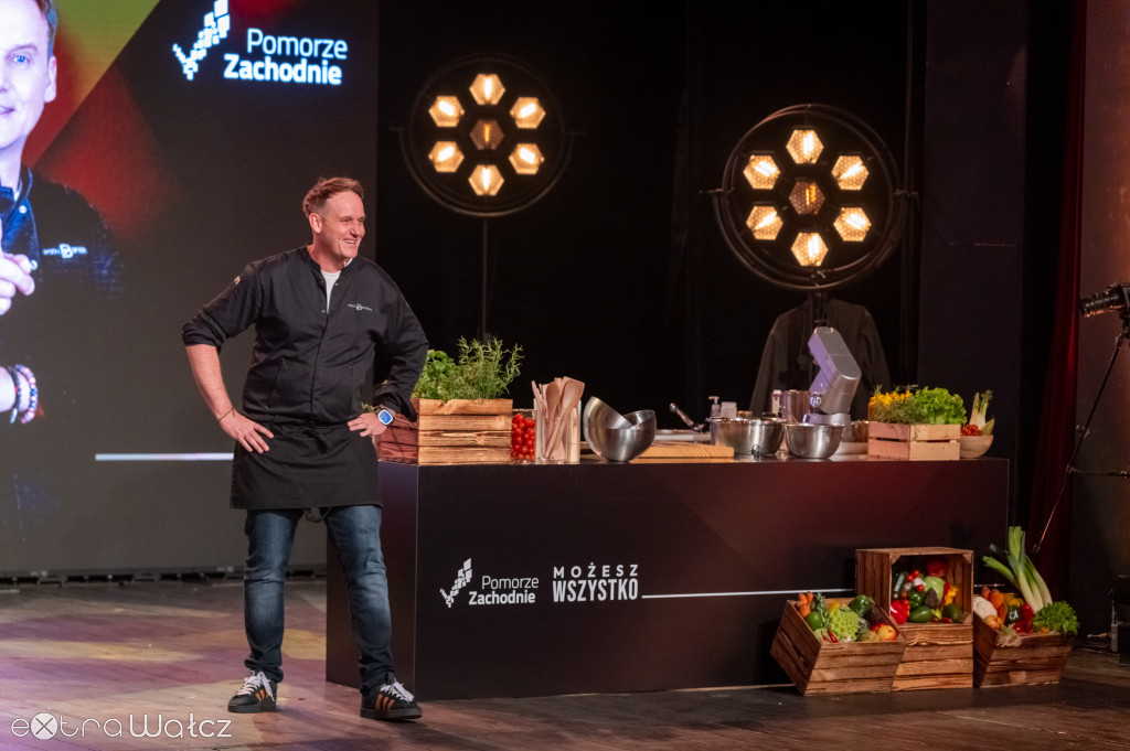 Mistrzowie Pomorza Zachodniego, wałecka szkoła zwycięża