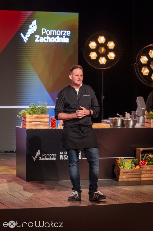 Mistrzowie Pomorza Zachodniego, wałecka szkoła zwycięża