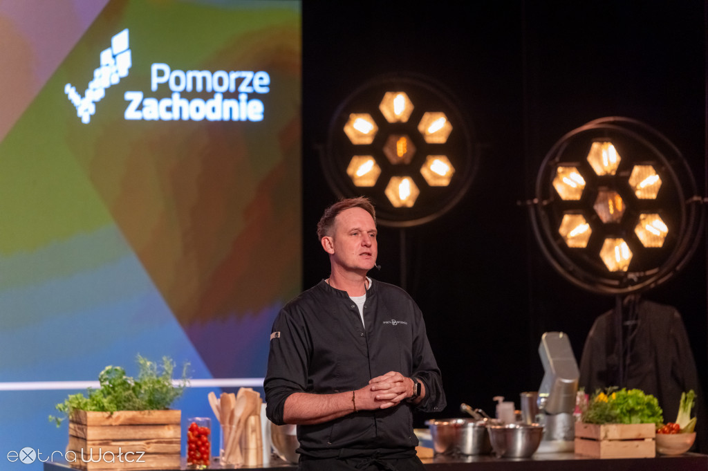 Mistrzowie Pomorza Zachodniego, wałecka szkoła zwycięża