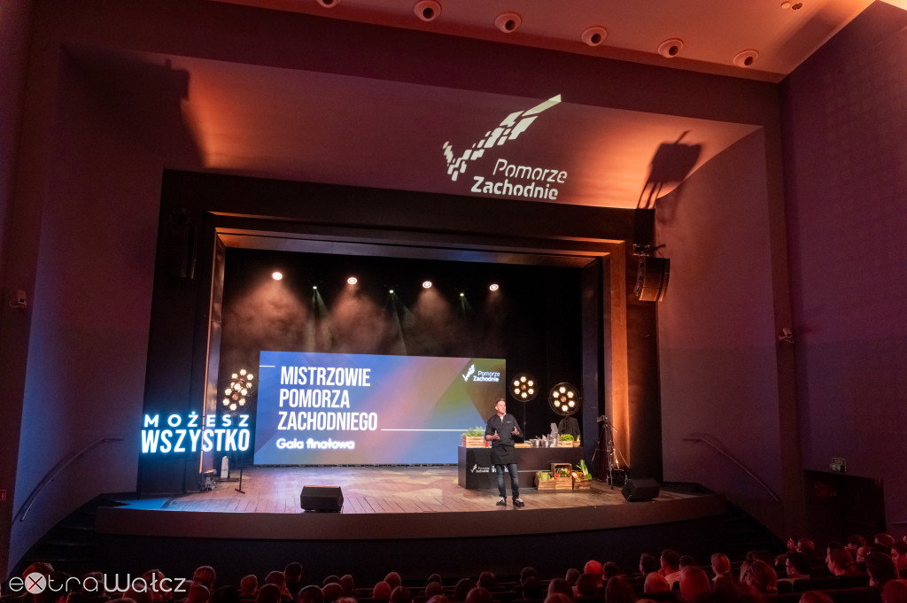 Mistrzowie Pomorza Zachodniego, wałecka szkoła zwycięża