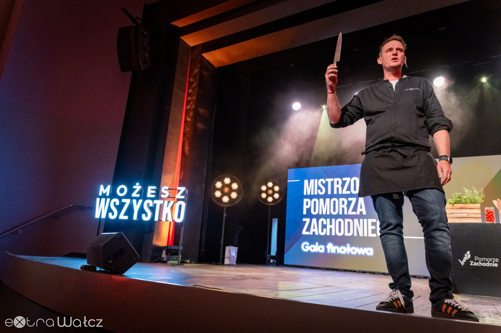 Mistrzowie Pomorza Zachodniego, wałecka szkoła zwycięża