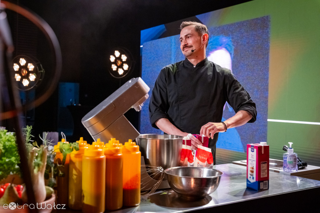 Mistrzowie Pomorza Zachodniego, wałecka szkoła zwycięża