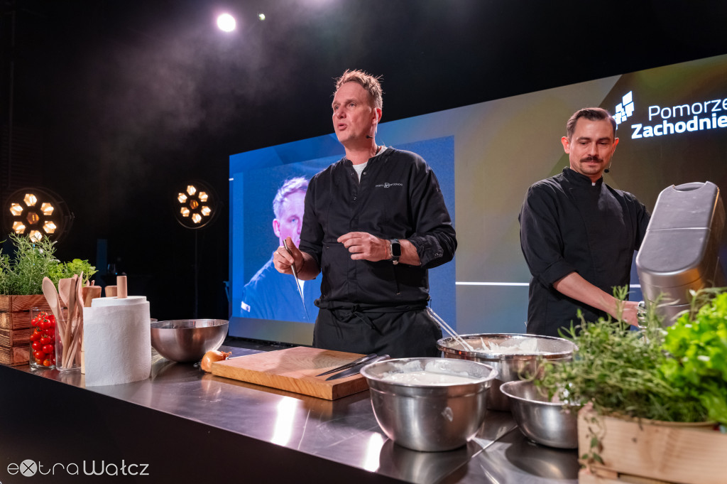 Mistrzowie Pomorza Zachodniego, wałecka szkoła zwycięża