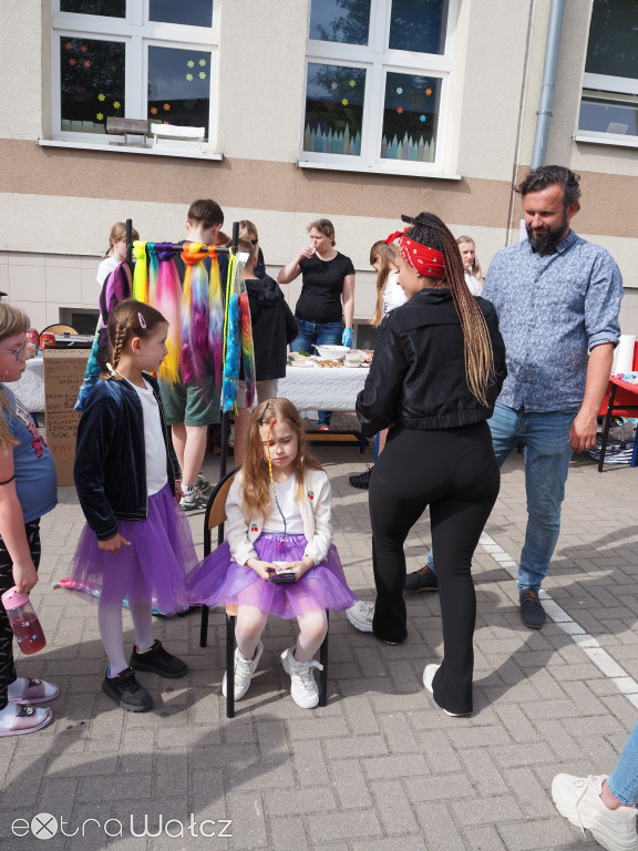 Wyjątkowy festyn w SP nr 4 w Wałczu.