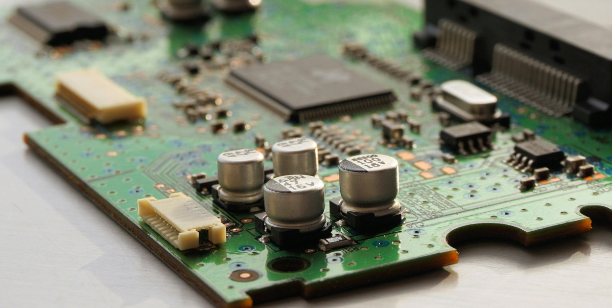 Recycling elektroniki — jak postępować z dyskiem twardym?