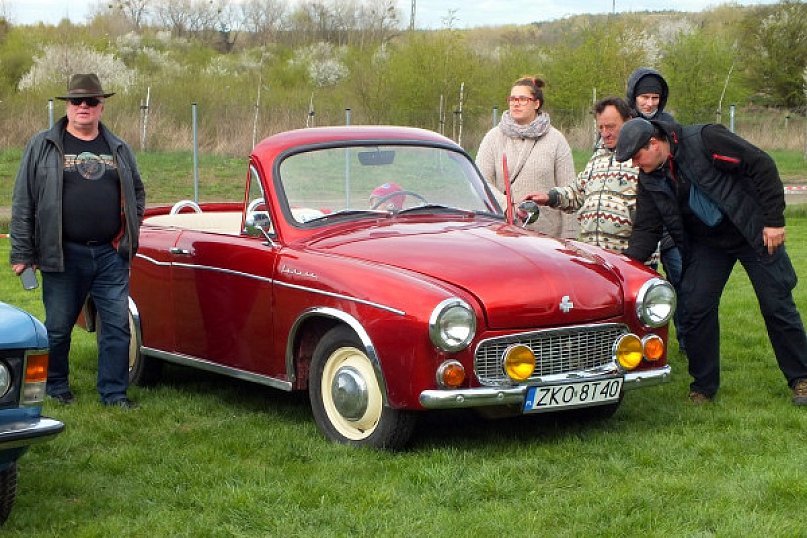 Zabytkowe cztery koła