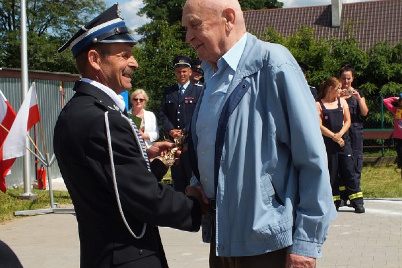 Uroczyście i sportowo