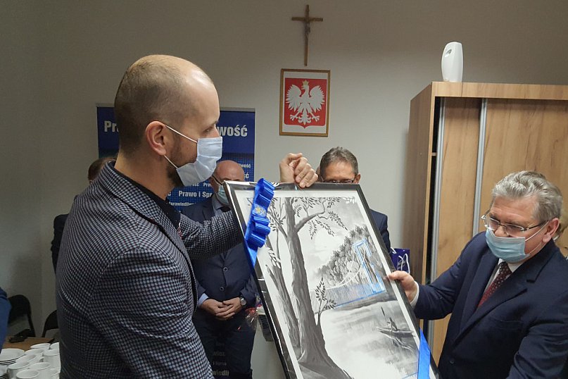 Hoc otwiera biuro poselskie w Wałczu