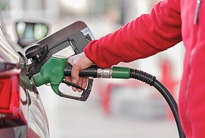 Ceny paliw. Kierowcy nie odczują zmian, eksperci mówią o "napiętej sytuacji"-9806