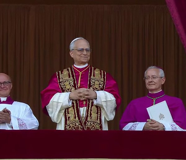 Nowy papież ukazał się światu. Takie przyjął imię!-13381
