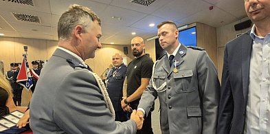 Święto Policji w Wałczu: Uroczyste Obchody i Wyróżnienia dla Funkcjonariuszy-13993