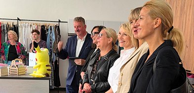 Nowe życie dla rzeczy, nowe szanse dla ludzi: Sklep charytatywny "Dobro wraca" otw-14036