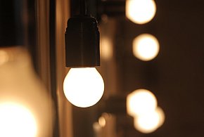 Rachunki za prąd pójdą w dół. Rząd usuwa opłatę doliczaną od lat-14982