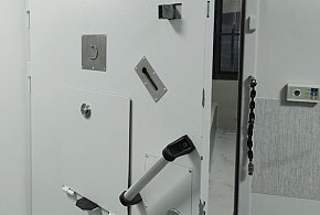 Jechał samochodem na haju z narkotykami i  bez uprawnień