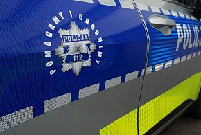 1,5 roczny chłopiec zatrzaśnięty w samochodzie-15289