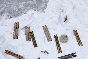 Nielegalny połów na jeziorze Nerka. Kłusownicy w rękach policji