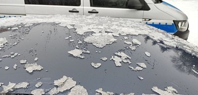 Odśnież auto przed jazdą – prawo nie zna taryfy ulgowej