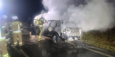 Płonący samochód na DK22-14928