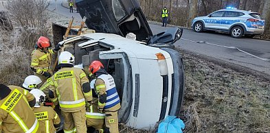 Kradzież samochodu osobowego przez dwóch sprawców na jednym z osiedli w Człopie-15138