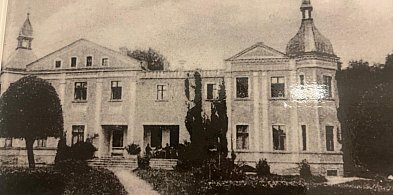 Perła w pobliżu Wałcza, co  odzyskała blask. Poznajcie tajemnice Pałacu w Wiesiółc