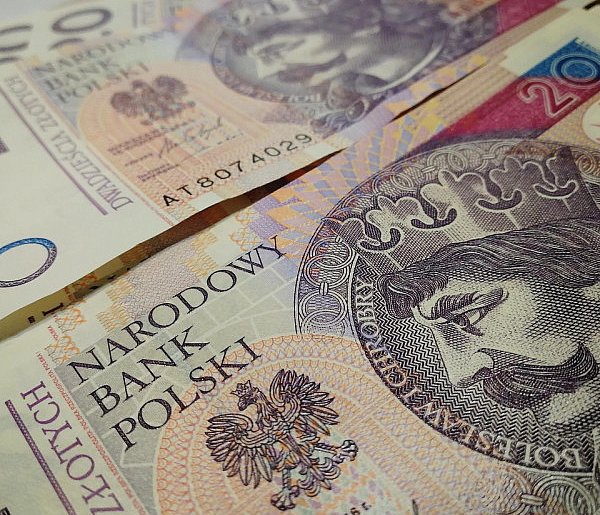 ZUS przeliczy świadczenia. Tyle więcej wpłynie na konta emerytów-14630