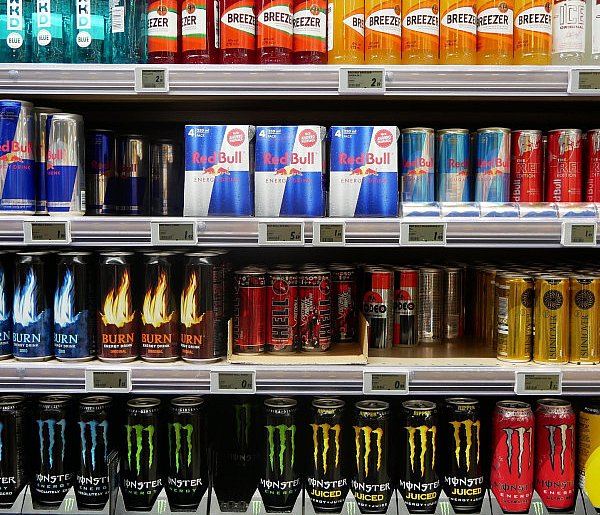 Popularne napoje pójdą ostro w górę. Rząd szykuje podwyżkę VAT-15020