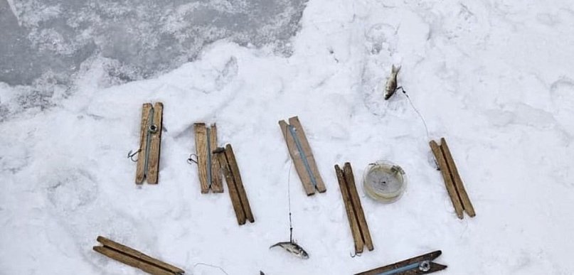 Nielegalny połów na jeziorze Nerka. Kłusownicy w rękach policji