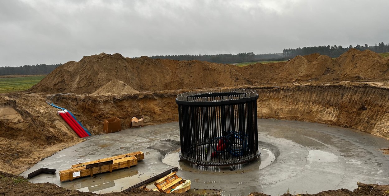 Fundamenty pod zieloną rewolucję. Eurowind Energy rusza z budową